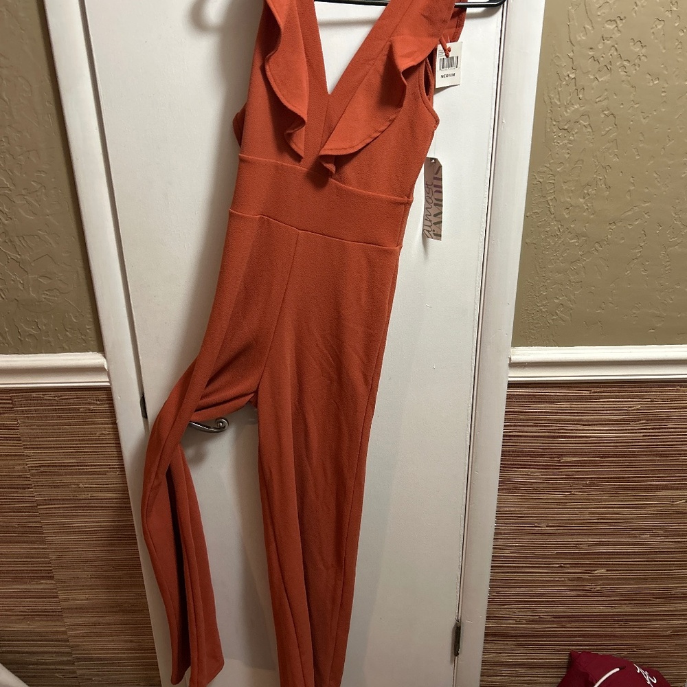 Romper - Picture 2 of 4